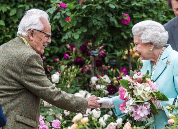 Greeting Queen Elizabeth at Chelsea 2016 on her 90th birthday